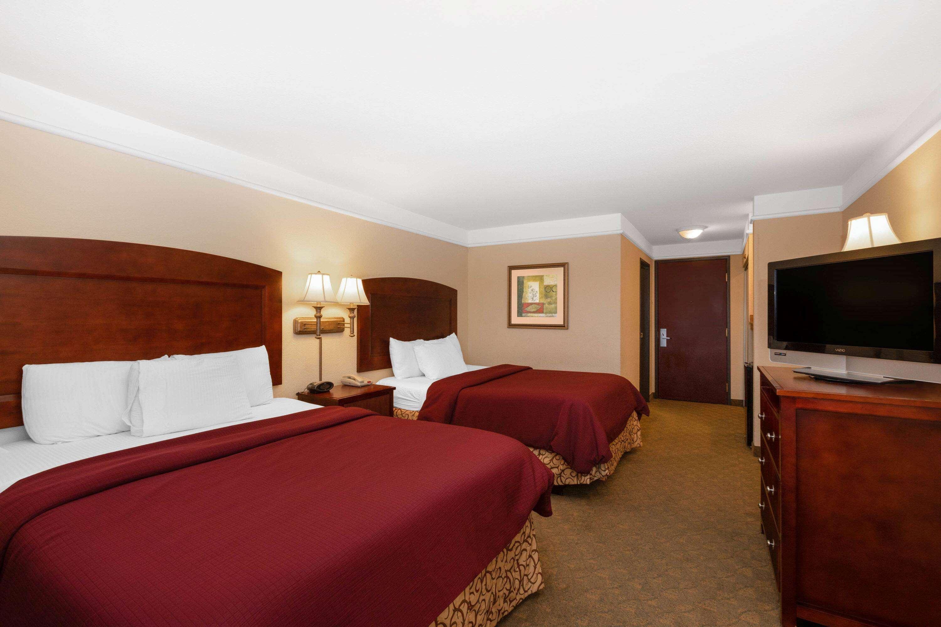 La Quinta By Wyndham Dodge City Kültér fotó